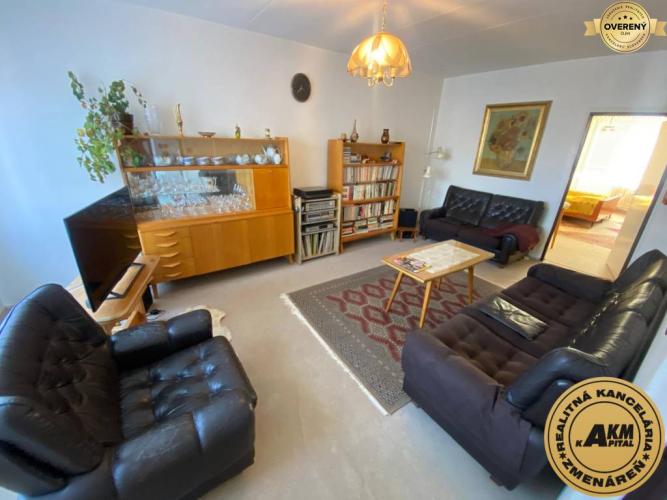 Reality REZERVOVANÝ 3 izbový 82m2 prerobený byt s balkónom Zvolen - Lipovec