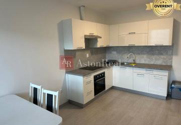 Reality Prenájom 2-izbový zariadený byt 45 m2 v Martine Priekope s Balkónom