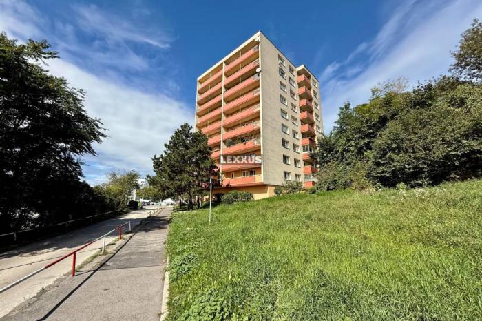 Reality LEXXUS | veľký 3i byt s výhľadom, Ladzianskeho, BA III., 96,70 m2