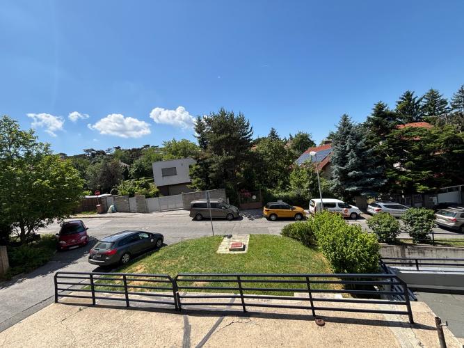 Reality 3i. byt 104m, loggia 12m2, Tichá ul., top lokalita pri Horskom parku, pôvodný stav, TEHLA