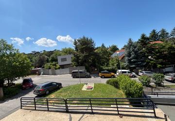 Reality 3i. byt 104m, loggia 12m2, Tichá ul., top lokalita pri Horskom parku, pôvodný stav, TEHLA