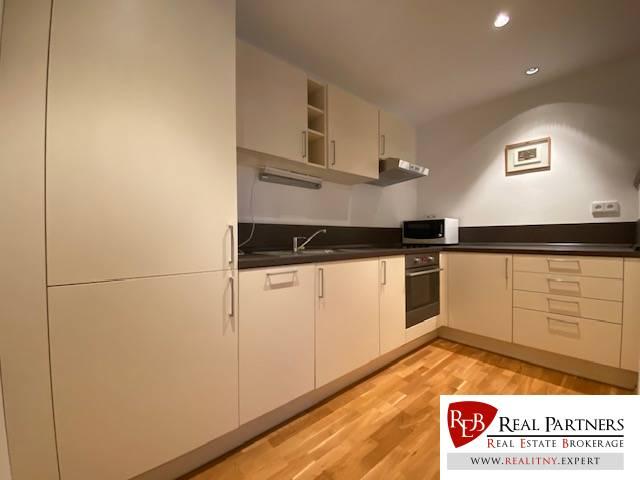 Reality Prenájom 2 izbový byt, 58 m2,River park,Dvořákovo nábrežie,Staré mesto