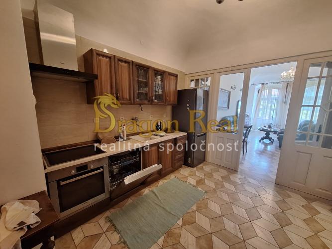 Reality PRENÁJOM – štýlový zariadený byt v centre mesta – PREŠOV