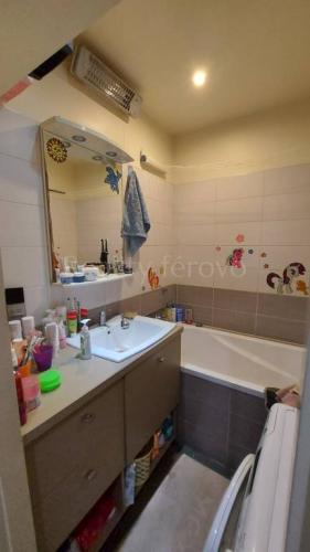 Reality 3 -izbový byt v Nových Zámkoch na predaj