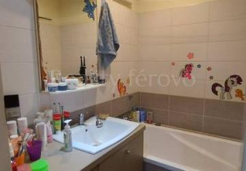 Reality 3 -izbový byt v Nových Zámkoch na predaj