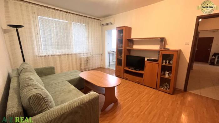 Reality Prenájom 2-izbového zariadeného bytu s klimatizáciou, Hronská ul.