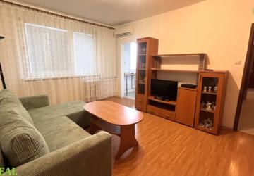 Reality Prenájom 2-izbového zariadeného bytu s klimatizáciou, Hronská ul.