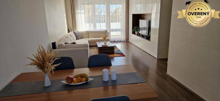 Reality Moderný  4-izb. mezonetový byt s balkónom a terasou. Muškát