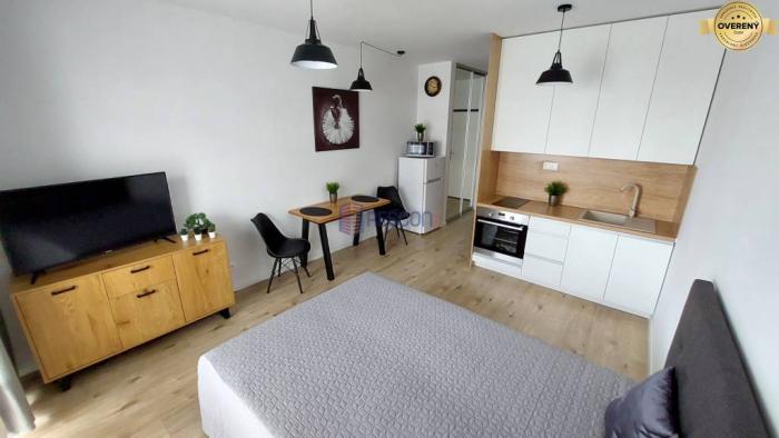 Reality Štýlový 1-izbový byt Z. Chalupovej – bývaj na úrovni v Slnečniciach