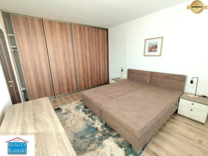 Reality Ponúkame na prenájom 1-izbový byt v Šuranoch