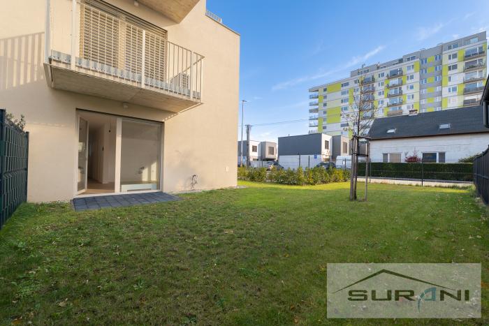 Reality 2-izbový byt s predzáhradkou 135 m² a parkovaním v tichej časti Bratislavy – iba 8 bytov v dome