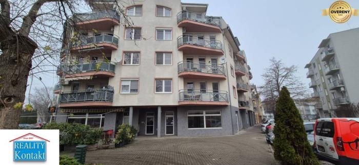 Reality *TOP* Nadštandardný 3 izbový zariad. byt na prenájom-Nové Zámky VOĽNÝ