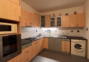 Reality slnečný 2 izbový byt - voľný od 15.11.