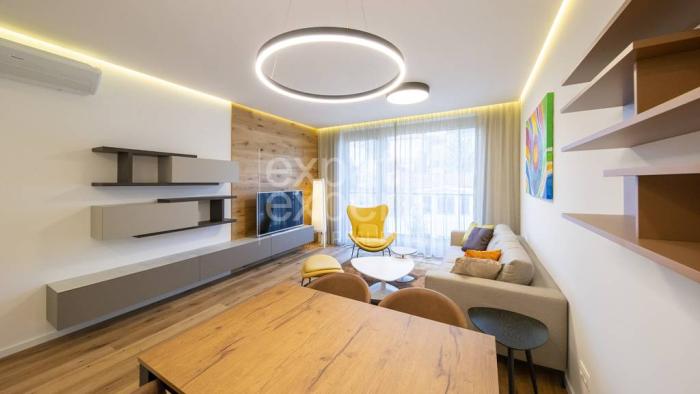 Reality Nadštandardný 2i byt 59m2, s A/C, balkónom a parkovaním, VILA BELLOVA