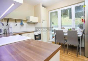 Reality REZERVOVANÉ - Predaj, dvojizbový byt Považská Bystrica, Rozkvet - ZNÍŽENÁ CENA - EXKLUZÍVNE 