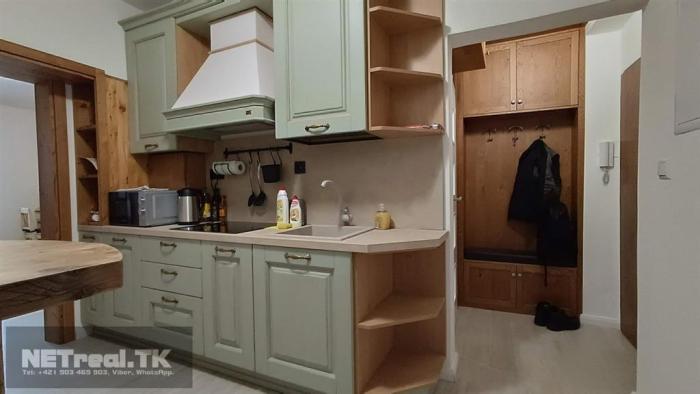 Reality ROMANTICKÉ BÝVANIE - 1-izbový byt - Blízko CENTRÁL, VIVO (Polus)