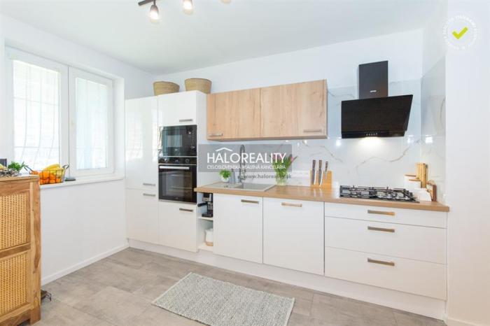 Reality REZERVOVANÉ - Predaj, trojizbový byt Bratislava Dúbravka, M. Schneidera Trnavského