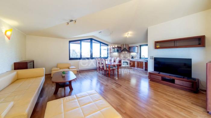 Reality Priestranný 4i byt vo vile 139m2, s terasou s výhľadom a parkovaním