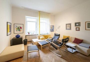 Reality Veľkometrážny, príjemný 2i byt 94 m2, so zimnou záhradou