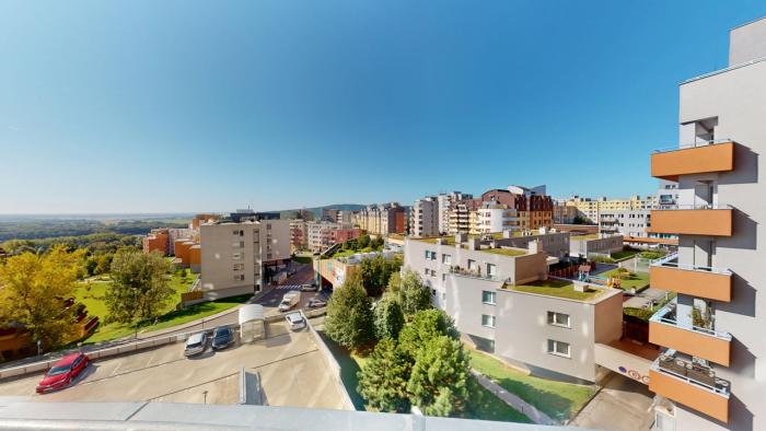 Reality 2i. byt 70m2 + TERASA + loggia, OBERON, Majerníková ul., unikátny výhľad, aj ako INVESTÍCIA