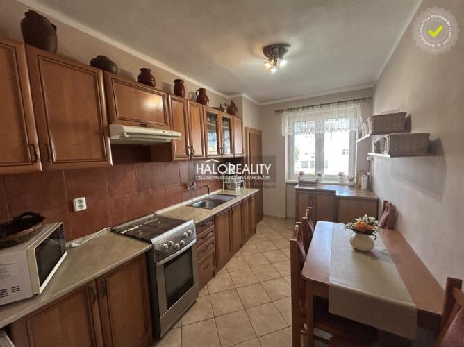 Reality REZERVOVANÉ - Predaj, trojizbový byt Prievidza, Staré Sídlisko - EXKLUZÍVNE HALO REALITY