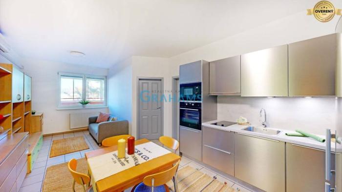 Reality 3D, predaj 2 izb. priestoru na bývanie s terasou, Šustekova, Petržalka