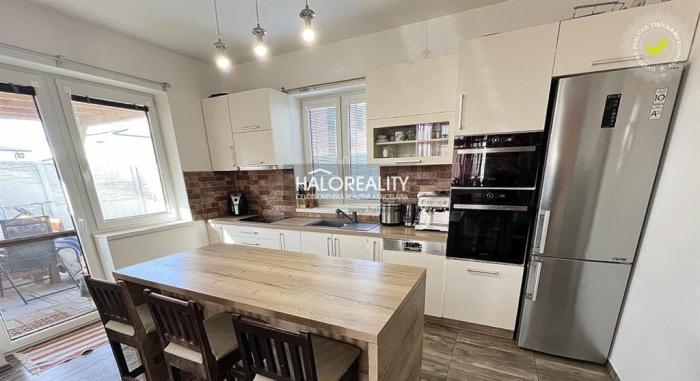 Reality Predaj, trojizbový byt Bratislava Podunajské Biskupice