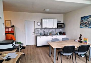 Reality Na prenájom 2-izb. apartmán Trnavská cesta ( byt ) s garážou