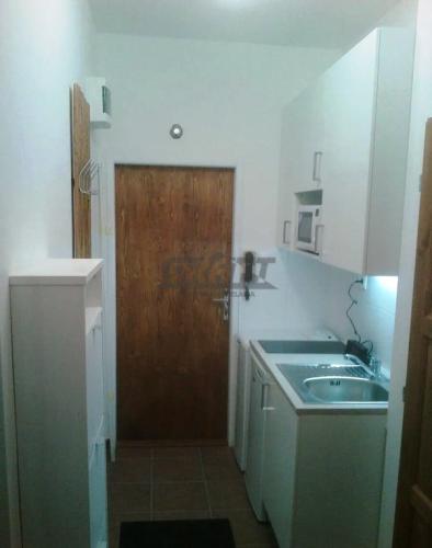 Reality Na prenájom 1-gars. ul. Pekná cesta - Krasňany