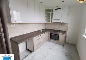 Reality Ponúkame na prenájom 2 izbový byt Nové Zámky - KOMPLETMÁ REKONŠTRUKCIA