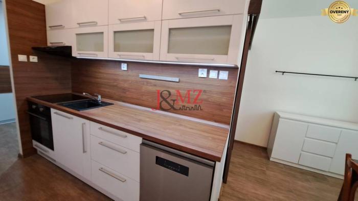 Reality DOHODA 2 izbový byt 65 m2, kompl. rekonštrukcia, Tlmače-Lipník SM-855