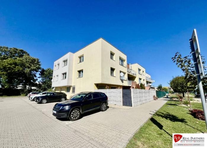 Reality Predaj 2 izbového bytu s balkónom v Rovinke, 58m2