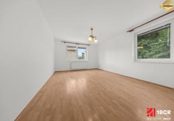 Reality VEĽKORYSÝCH 93 M²: SVETELNÝ 3-IZBOVÝ BYT, 2x BALKÓN, TICHÉ PROSTREDIE