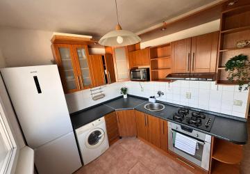 Reality Prenájom: 2-izbový byt po kompletnej rekonštrukcii – Lachová,