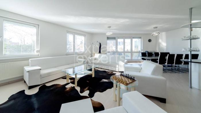 Reality Výnimočný, slnečný 5i byt 183m2, terasa, parking, súkromný areál