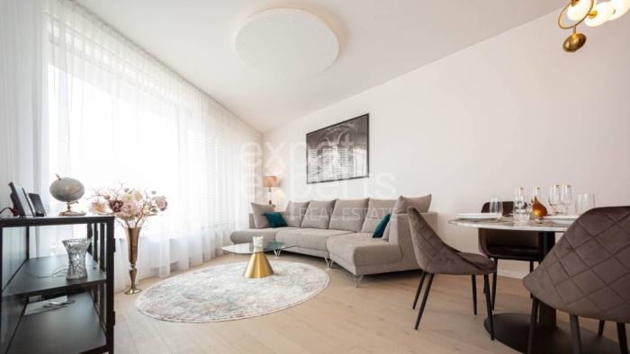 Reality Príjemný dizajnový 3i byt 82m2 s lodžiou a parkovaním, SKY PARK