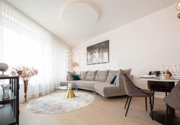 Reality Príjemný dizajnový 3i byt 82m2 s lodžiou a parkovaním, SKY PARK