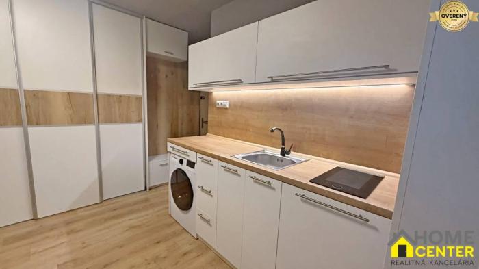 Reality Znížená cena 1 izbový  zrekonštruovaný byt v blízkosti centra Komárno