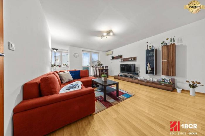 Reality PRIESTRANNÝ 2-IZB. BYT, 2x LOGGIA, PIVNICA, KLIMATIZÁCIA, PEZINOK