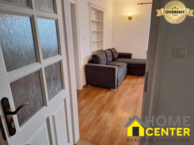 Reality PRENÁJOM : 2 izbový byt blízo centra, Komárno