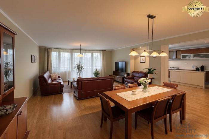 Reality PREDAJ veľkolepý, 4 izbový byt s garážou v lone prírody, Kysucká ul.