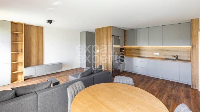 Reality Nadštandardný 2i byt 49m2, výhľad do zelene, top lokalita, ASTROVÁ 1