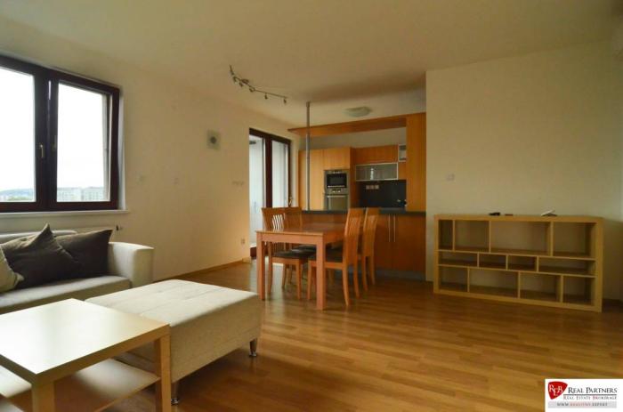 Reality REB.SK Prenájom veľkého bytu v obľúbenej lokalite Bratislava II