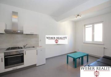 Reality 2-izb. v úplnom cenre Gorkého ul.pri pešej zóne, cena vrátane Energií