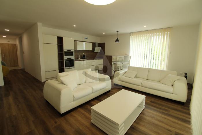 Reality 5 a viac-izbový byt byt, Bojnice