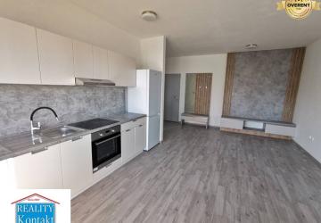 Reality Na prenájom 3-izbový byt - Nové Zámky