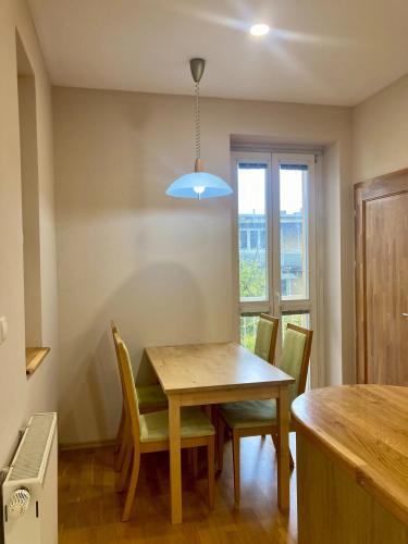 Reality Prenájom 4-izbového bytu v centre – Šoltésovej ulica (