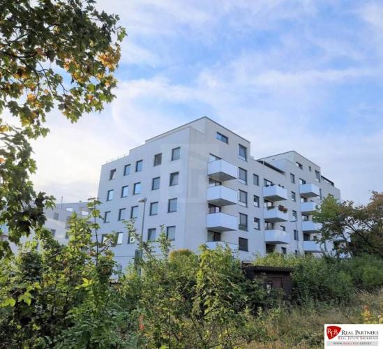 Reality Predaj 2 izbového bytu s balkónom, 57m2, Bratislava-Kramáre