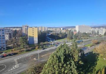 Reality Predaj 4i byt, staršia rek., 70 m2+lódžia, Trieda SNP, Terasa, Košice