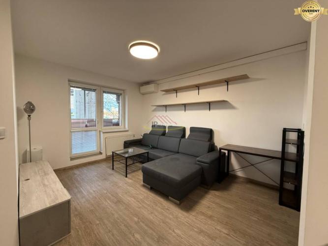 Reality Predaj 2i apartmánu na Šustekovej aj so zariadením